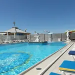 Hotel Carlton 4*