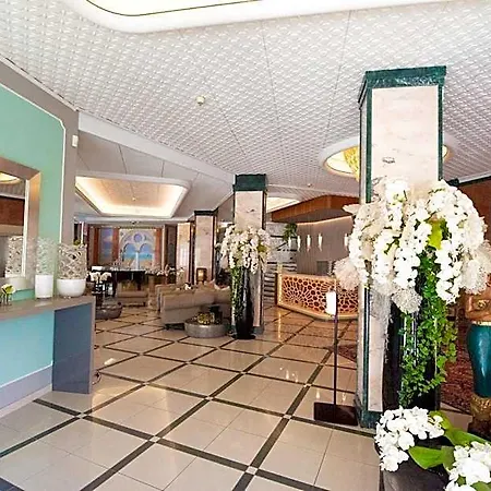 Hotel Carlton 4*