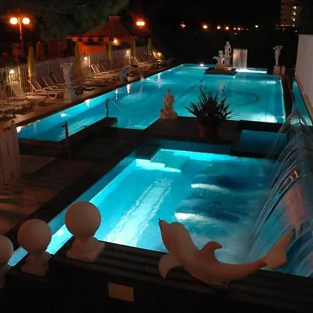 Szálloda Carlton 4*