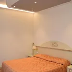 Carlton Hotel 4*